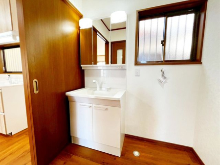 ��t���s��s�]�J4���ڂ̒��È�ˌ��Ă̐��ʑ�E���ʏ�