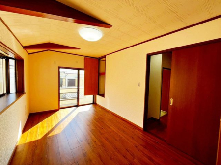 ��t���s��s�]�J4���ڂ̒��È�ˌ��Ă̐Q��