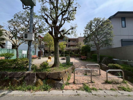 ��t���s��s�{�v��6���ڂ̓y�n�̎��ӊ�