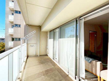 ��t���s��s��F3���ڂ̒��Ã}���V�����̃o���R�j�[