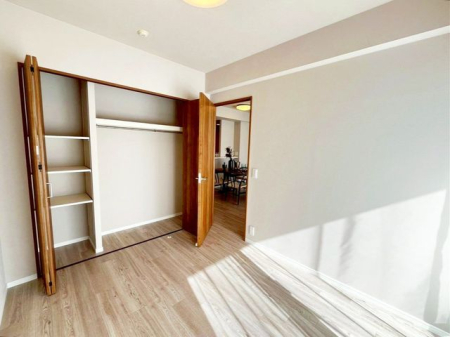 ��t���s��s��F3���ڂ̒��Ã}���V�����̐Q��