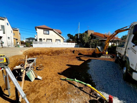 ��t�����ˎs��\���I���u�ˎR�� �̐V�z��ˌ��Ă̌��n�O�ώʐ^