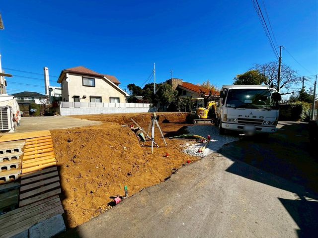 ��t�����ˎs��\���I���u�ˎR�� �̐V�z��ˌ��Ă̌��n�O�ώʐ^