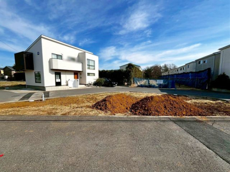 ��t���s��s��쒬2���ڂ̐V�z��ˌ��Ă̌��n�O�ώʐ^