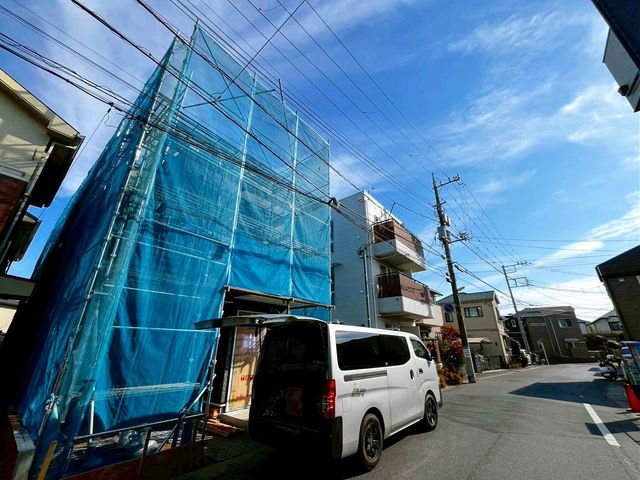 ��t���D���s�C�_3���ڂ̐V�z��ˌ��Ă̌��n�O�ώʐ^