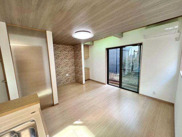 ��t���s��s����1���ڂ̒��È�ˌ��Ẵ��r���O