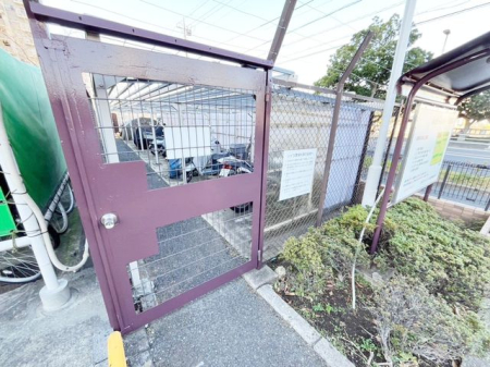 ��t���s��s����2���ڂ̒��Ã}���V�����̒��ԏ�