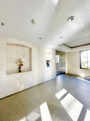 ��t���D���s���2���ڂ̒��Ã}���V�����̃G���g�����X