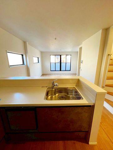 ��t���s��s���c4���ڂ̐V�z��ˌ��Ă̂��̑�