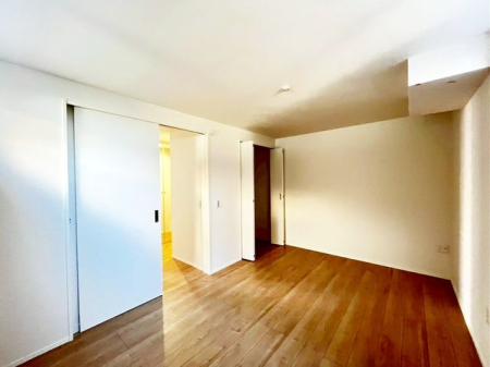 ��t���s��s���c4���ڂ̐V�z��ˌ��Ă̐Q��