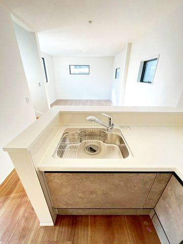 ��t���s��s���c4���ڂ̐V�z��ˌ��Ă̂��̑�