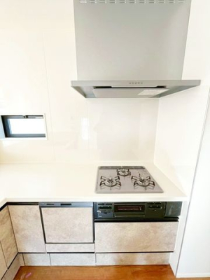 ��t���s��s���c4���ڂ̐V�z��ˌ��Ă̂��̑�