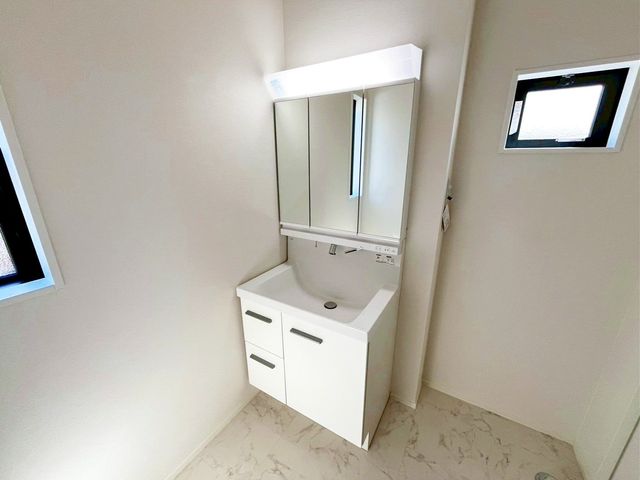 ��t���s��s���c4���ڂ̐V�z��ˌ��Ă̐��ʑ�E���ʏ�