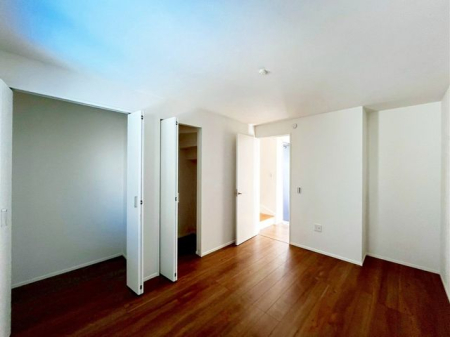 ��t���s��s���c4���ڂ̐V�z��ˌ��Ă̐Q��