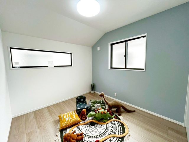 ��t�����ˎs�܍�7���ڂ̐V�z��ˌ��Ă̎q������