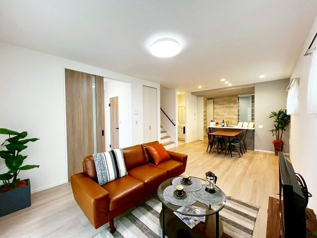 ��t�����ˎs�܍�7���ڂ̐V�z��ˌ��Ẵ��r���O