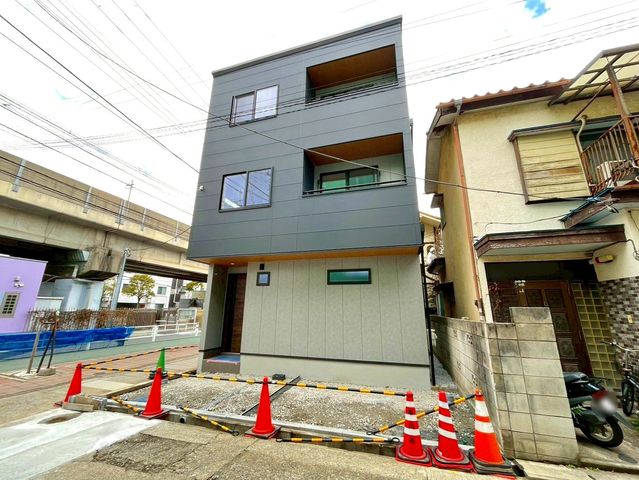 ��t���s��s���h1���ڂ̐V�z��ˌ��Ă̌��n�O�ώʐ^