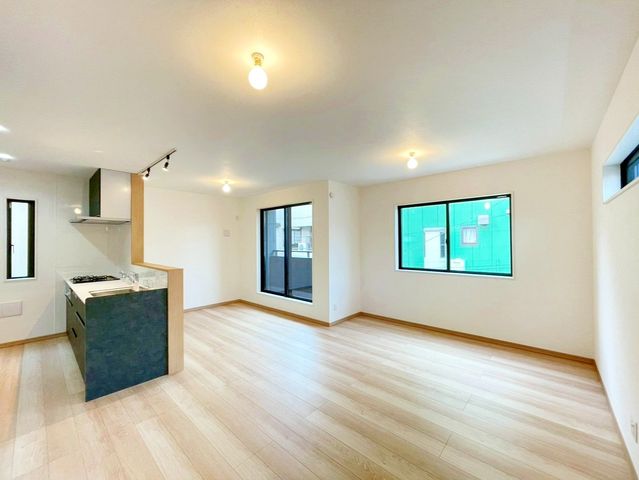 ��t���s��s���h1���ڂ̐V�z��ˌ��Ẵ��r���O