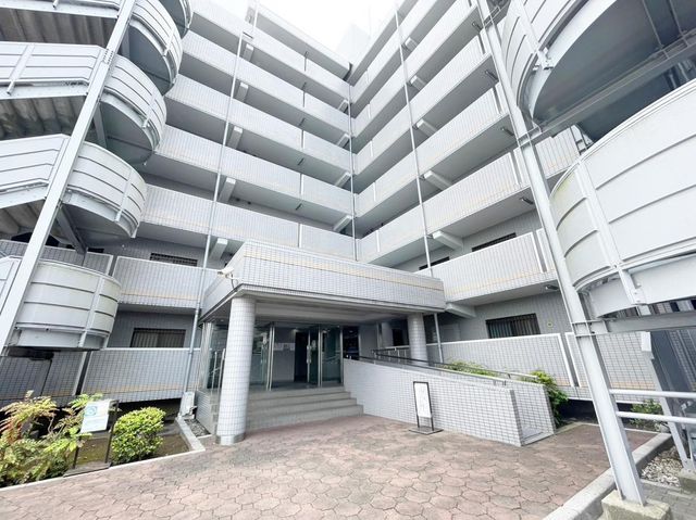 ��t���s��s�k����4���ڂ̒��Ã}���V�����̌��n�O�ώʐ^