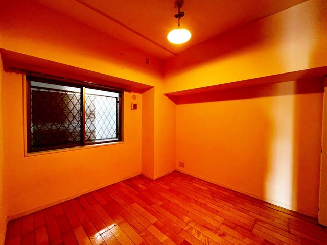 ��t���D���s����1���ڂ̒��Ã}���V�����̎q������