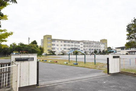 ��t���s��s�]�J8���ڂ̓y�n�̎��ӊ�