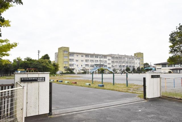 ��t���s��s�]�J8���ڂ̓y�n�̎��ӊ�