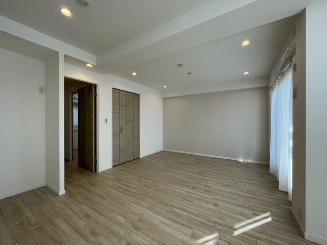 ��t���D���s�{�{2���ڂ̒��Ã}���V�����̃��r���O