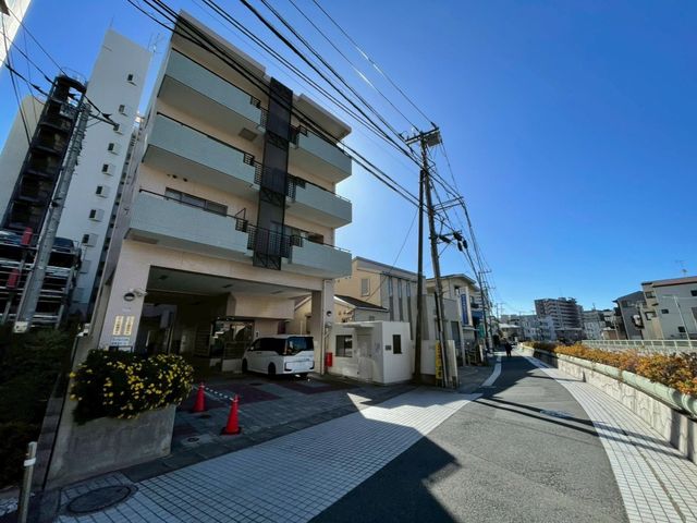 ��t���D���s�{�{2���ڂ̒��Ã}���V�����̌��n�O�ώʐ^