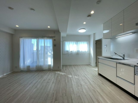 ��t���D���s�{�{2���ڂ̒��Ã}���V�����̃��r���O