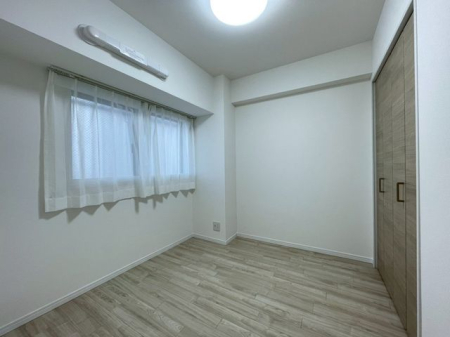 ��t���D���s�{�{2���ڂ̒��Ã}���V�����̐Q��