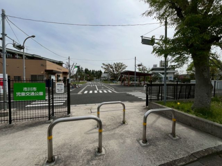 ��t���s��s����4���ڂ̓y�n�̎��ӊ�