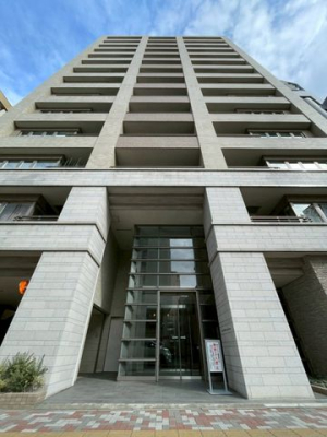 ��t���s��s�s��1���ڂ̒��Ã}���V�����̌��n�O�ώʐ^