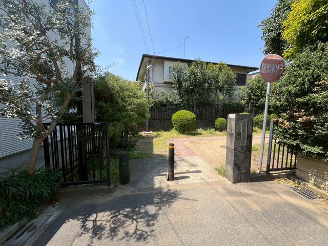 ��t���s��s����5���ڂ̓y�n�̎��ӊ�