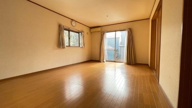 ��t�����ˎs�a���P�J �̒��È�ˌ��Ẵ��r���O