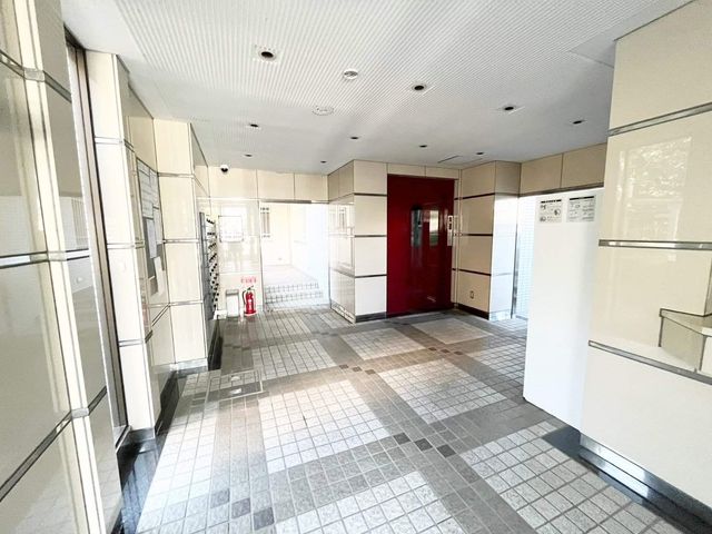 ��t���s��s���J2���ڂ̒��Ã}���V�����̃G���g�����X