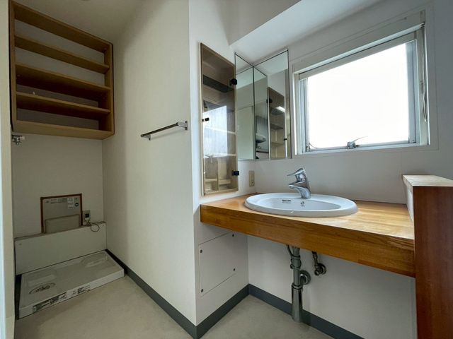 ��t���s��s�V�c5���ڂ̒��Ã}���V�����̐��ʑ�E���ʏ�