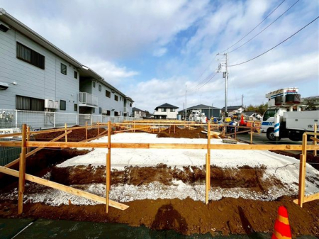 ��t���s��s��쒬3���ڂ̐V�z��ˌ��Ă̌��n�O�ώʐ^