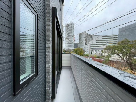 ��t���D���s��{�� �̐V�z��ˌ��Ẵo���R�j�[