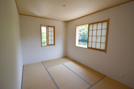 ��t���s��s���{��5���ڂ̒��È�ˌ��Ă̐Q��