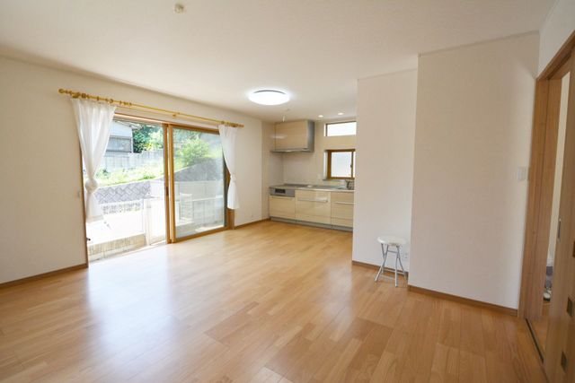 ��t���s��s���{��5���ڂ̒��È�ˌ��Ẵ��r���O