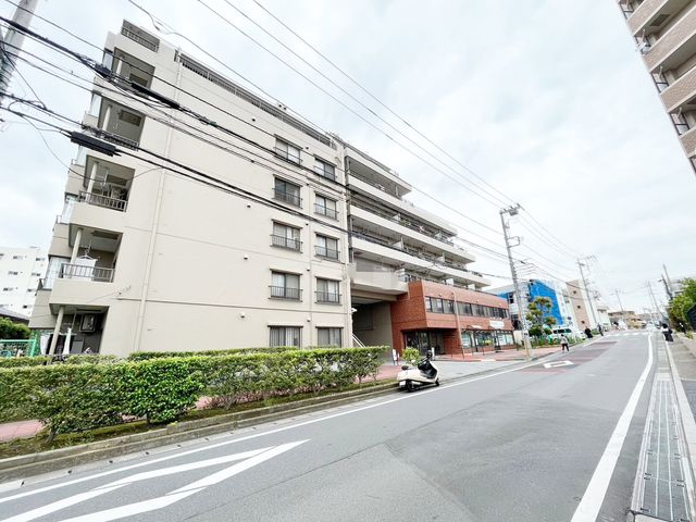 ��t���D���s�{���R4���ڂ̒��Ã}���V�����̌��n�O�ώʐ^