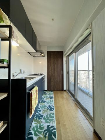 ��t���s��s���^��2���ڂ̒��Ã}���V�����̃L�b�`��