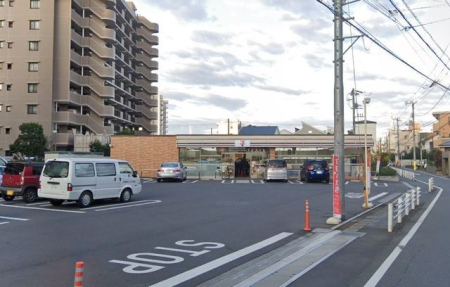 ��t���D���s�C�_����1���ڂ̒��Ã}���V�����̎��ӊ�