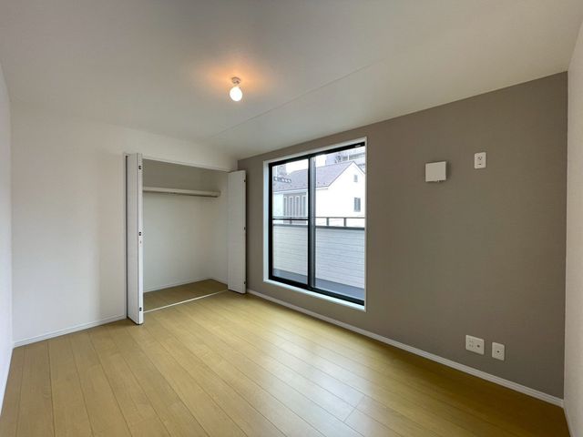 ��t���s��s�S��1���ڂ̐V�z��ˌ��Ă̎��[