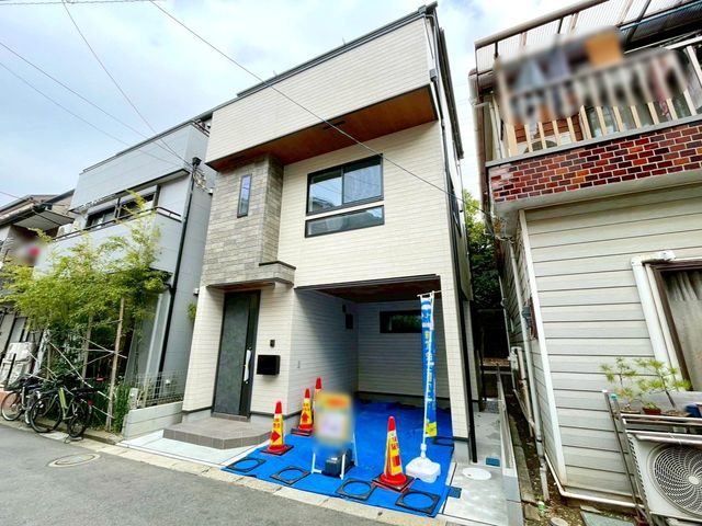 ��t���s��s�S��1���ڂ̐V�z��ˌ��Ă̌��n�O�ώʐ^