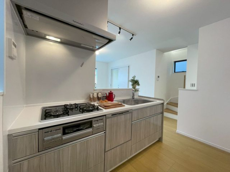 ��t���s��s�S��1���ڂ̐V�z��ˌ��ẴL�b�`��