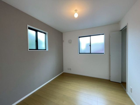 ��t���s��s�S��1���ڂ̐V�z��ˌ��Ă̐Q��