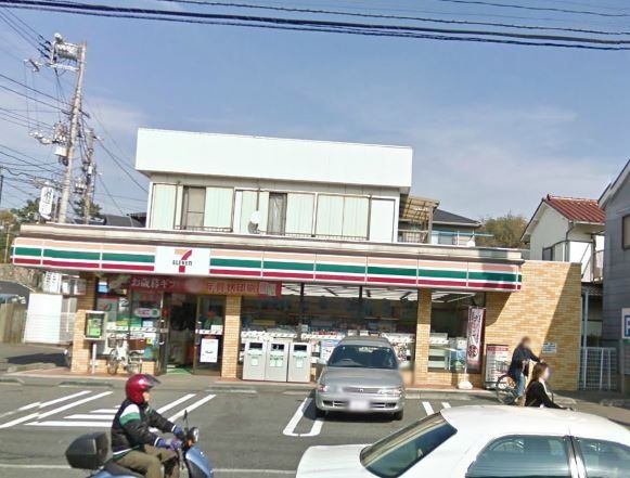 ��t���D���s�C�_4���ڂ̐V�z��ˌ��Ă̎��ӊ�