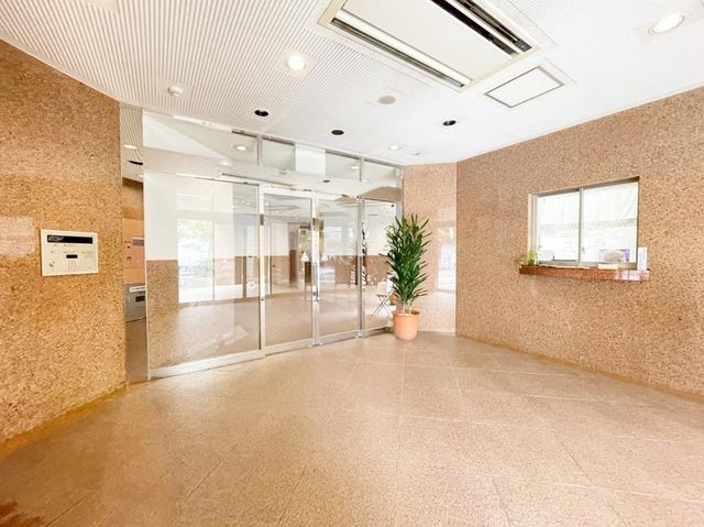 ��t���s��s����3���ڂ̒��Ã}���V�����̃G���g�����X