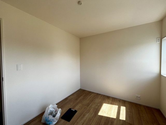 ��t���s��s����5���ڂ̐V�z��ˌ��Ă̎��[